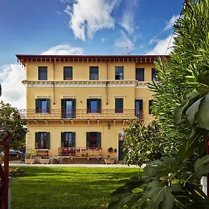  Alloggio per agriturismo Giardino Ferrari Italia